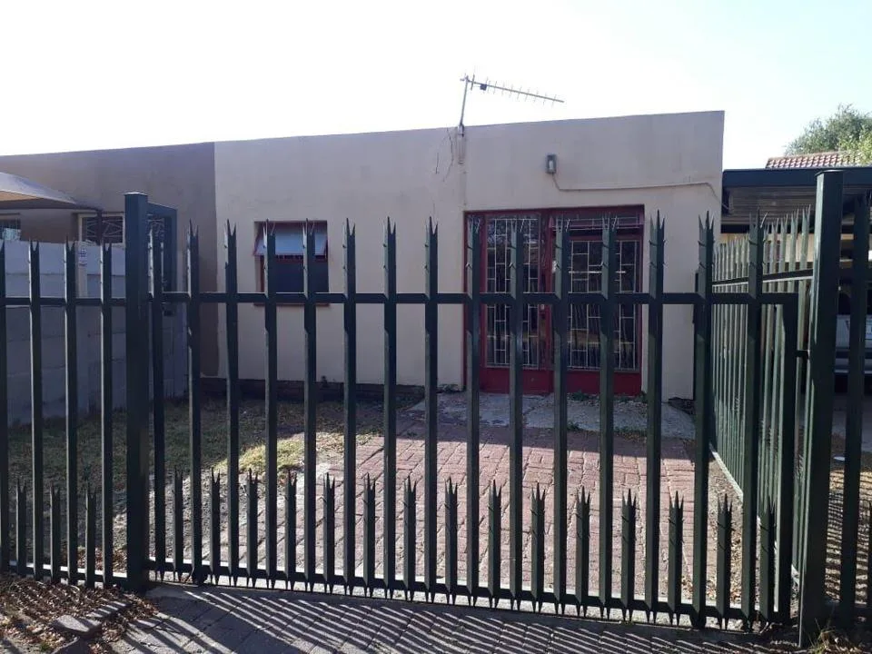 1 Bedroom Apartment / flat to rent in Secunda