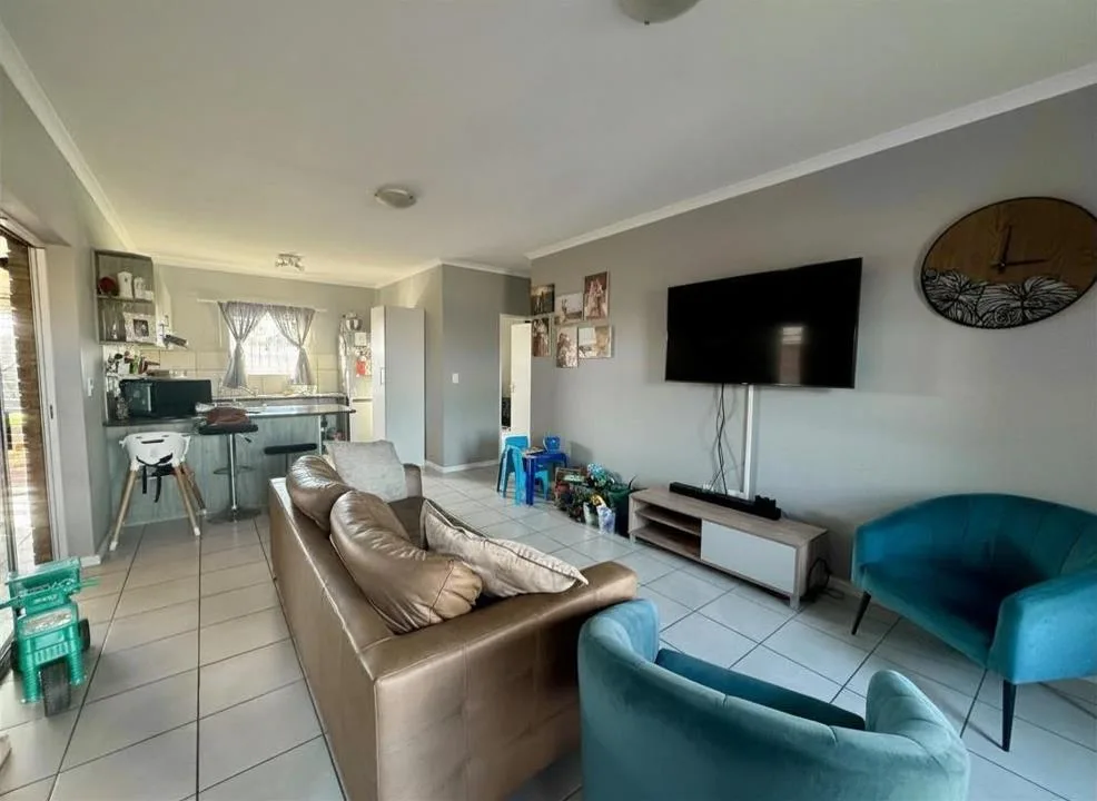 3 Bedroom Townhouse to rent in Windsor Park Estate