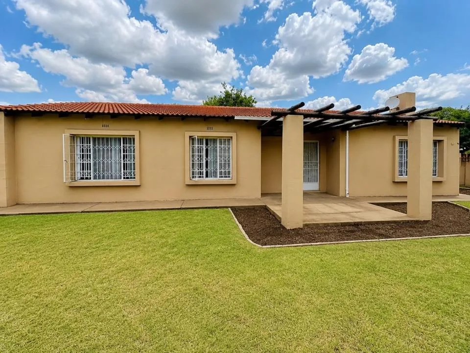 3 Bedroom House for sale in Reyno Ridge