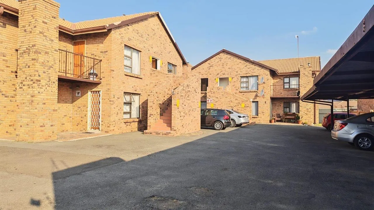 2 Bedroom Apartment / flat for sale in Secunda