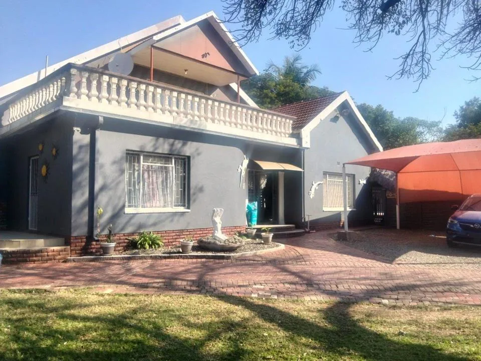 5 Bedroom House for sale in Safari Gardens