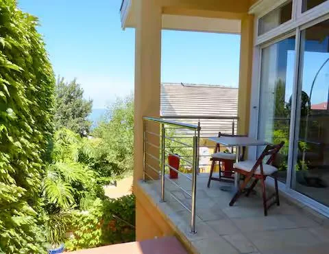 2 Bedroom Apartment / flat to rent in Camps Bay