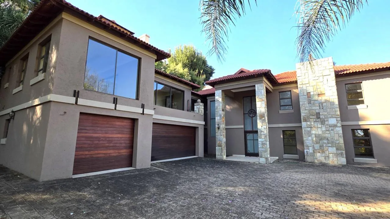 4 Bedroom House for sale in Ifafi