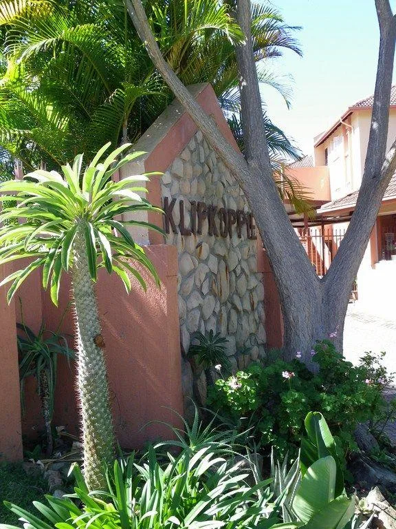 2 Bedroom Apartment / flat to rent in Steiltes