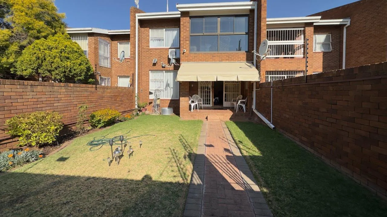 3 Bedroom House for sale in Stilfontein Ext 3