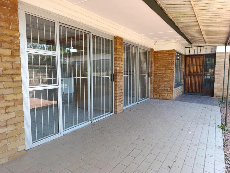2 Bedroom Apartment / flat to rent in Universitas