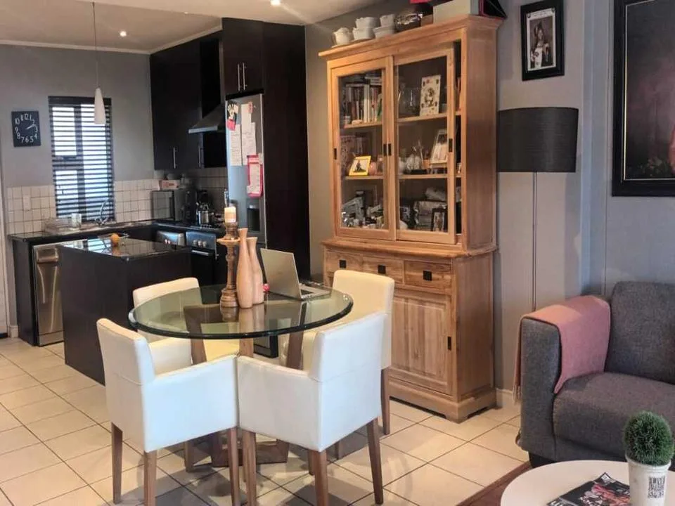 2 Bedroom Apartment / flat to rent in Morningside