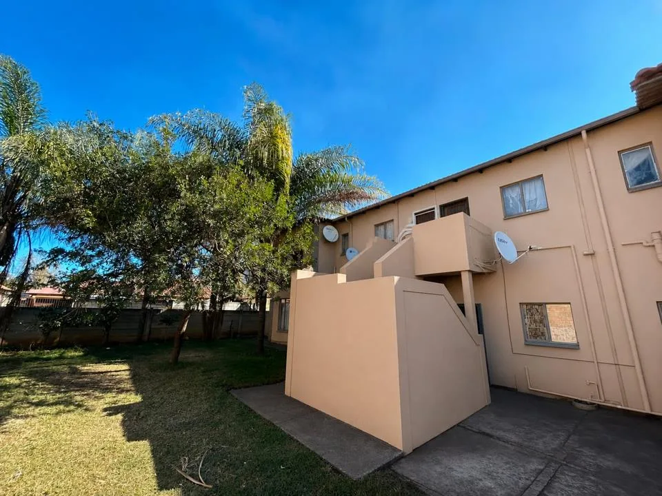 3 Bedroom Apartment / flat for sale in Oos Einde