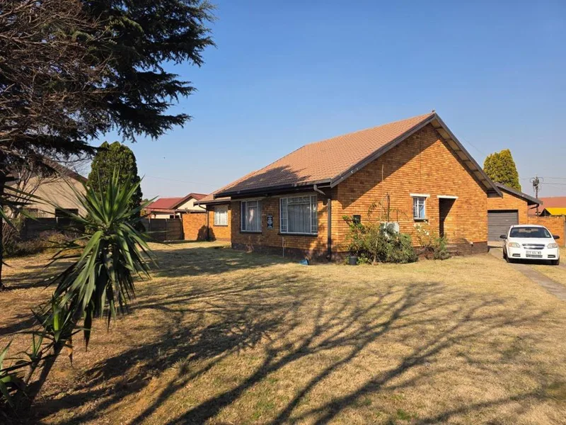 3 Bedroom House for sale in Tasbet Park