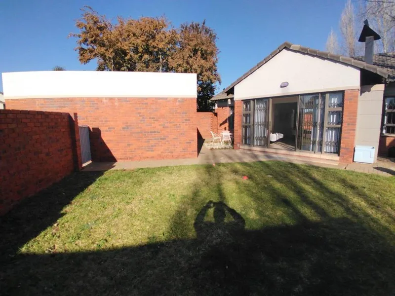 2 Bedroom Townhouse for sale in Spitskop SH