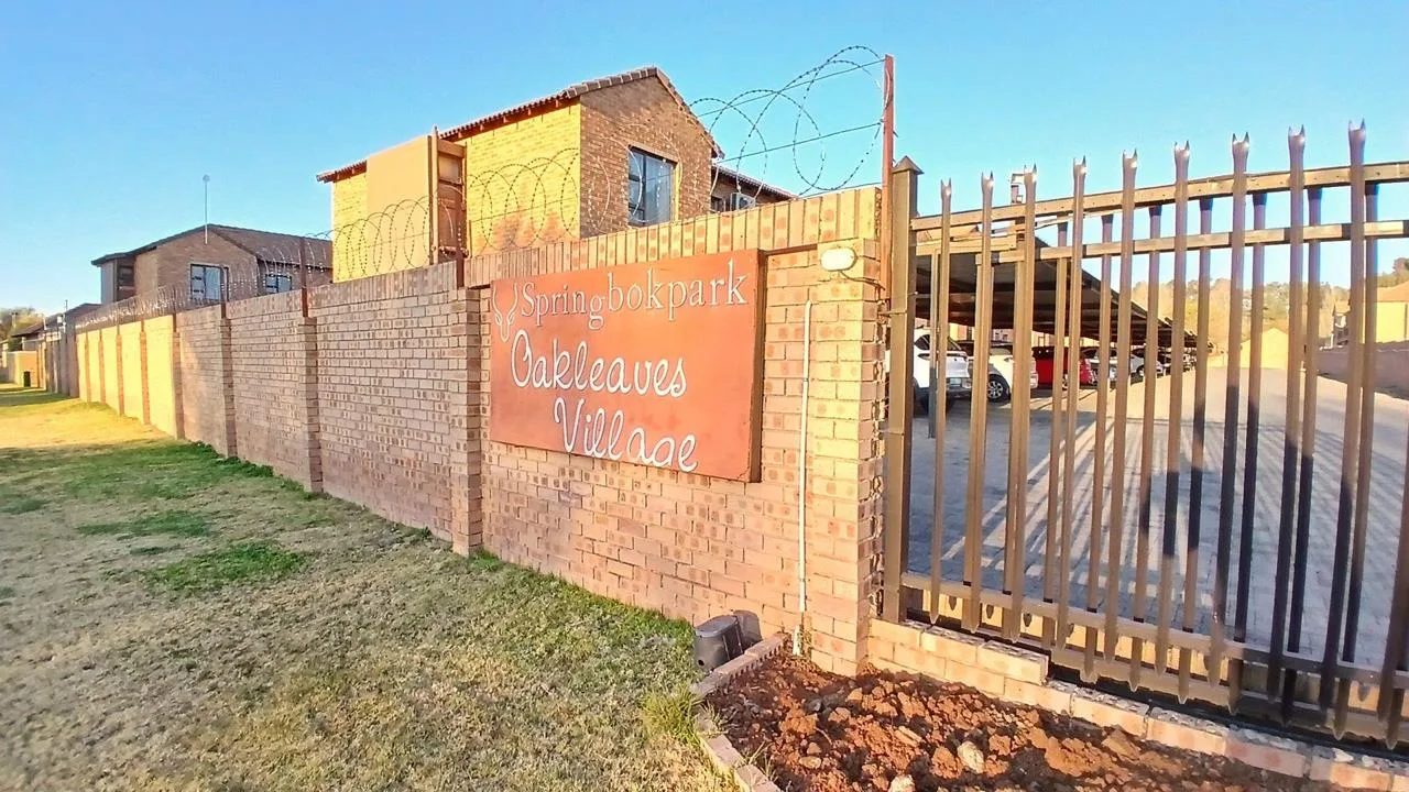 2 Bedroom Apartment / flat for sale in Bainsvlei