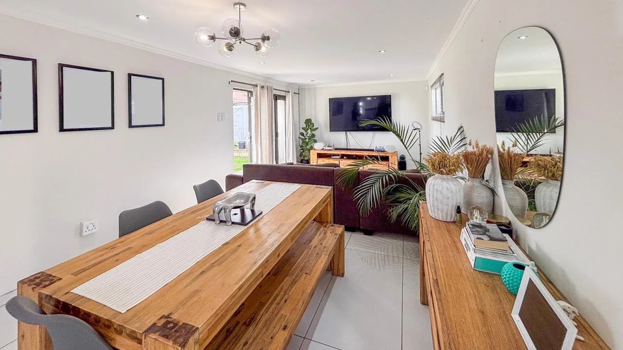 3 Bedroom House for sale in Wilsonia