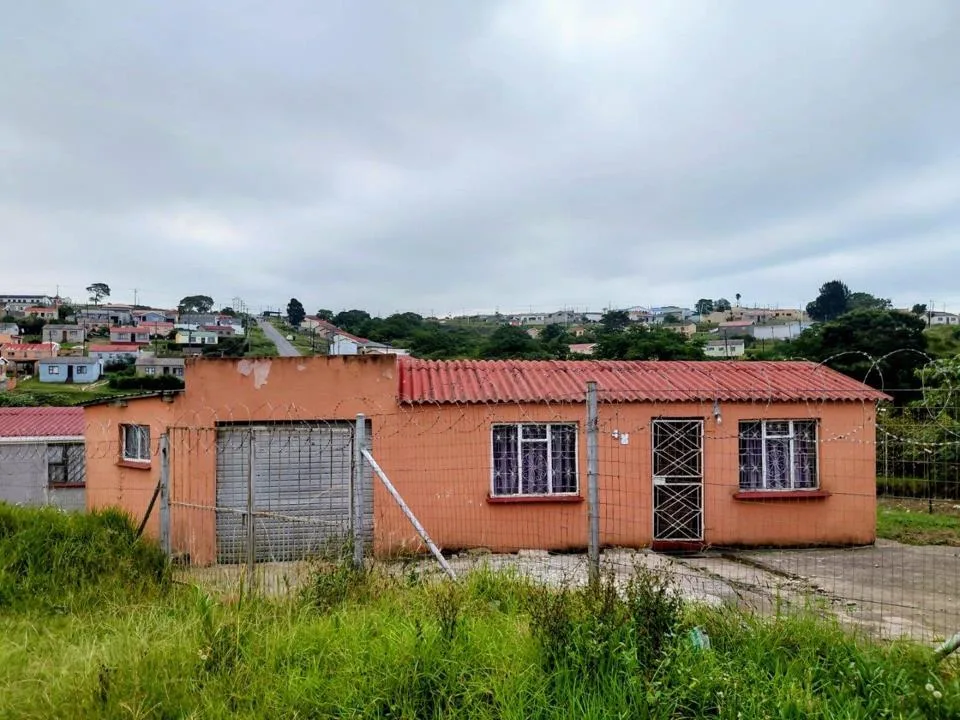 2 Bedroom House for sale in Mdantsane Nu 11