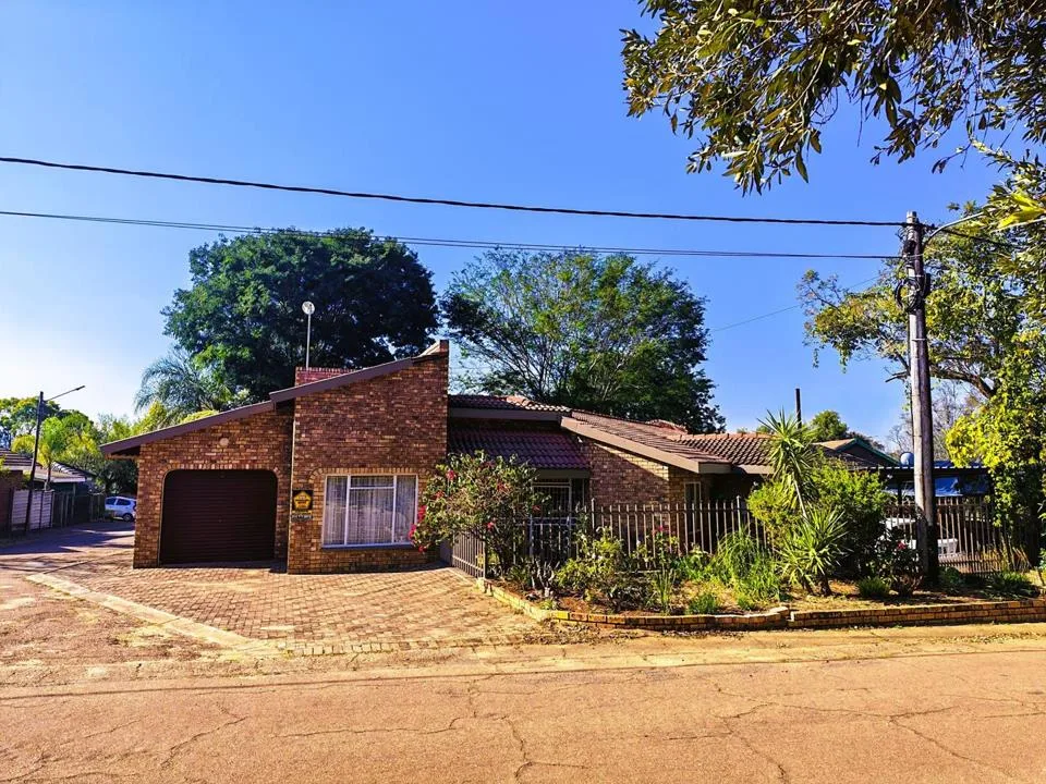 3 Bedroom House for sale in Modimolle