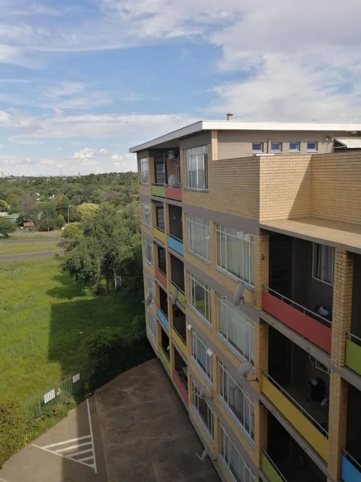Apartment / flat to rent in Universitas