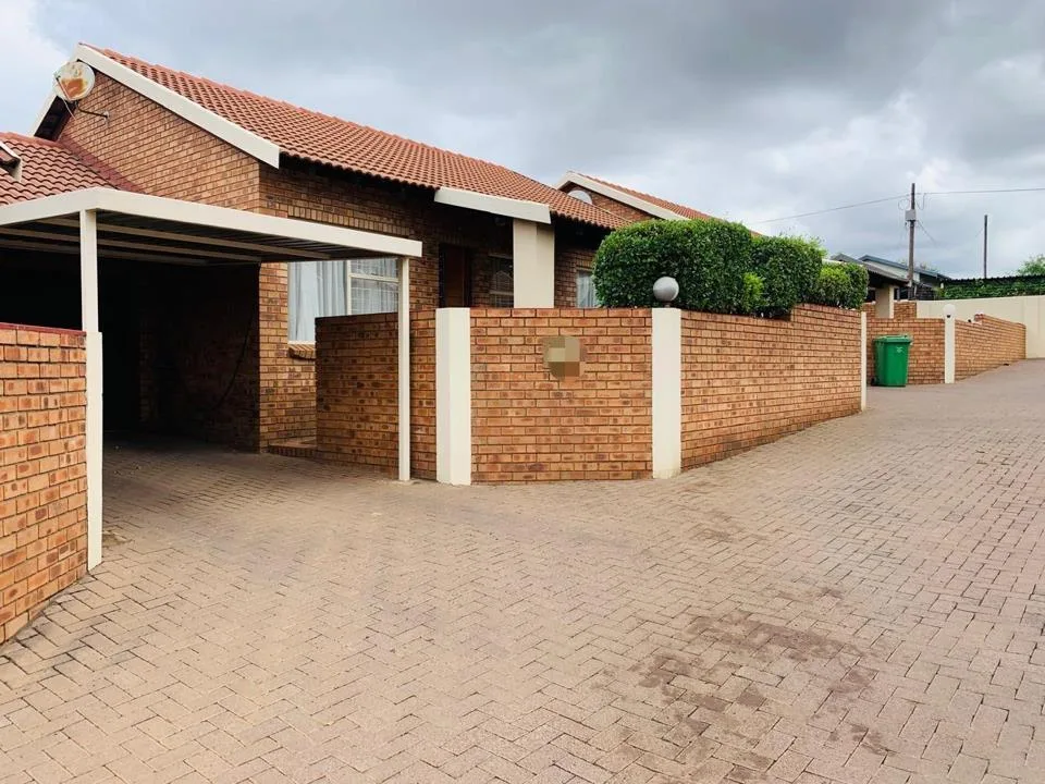 2 Bedroom Apartment / flat for sale in Middelburg Central