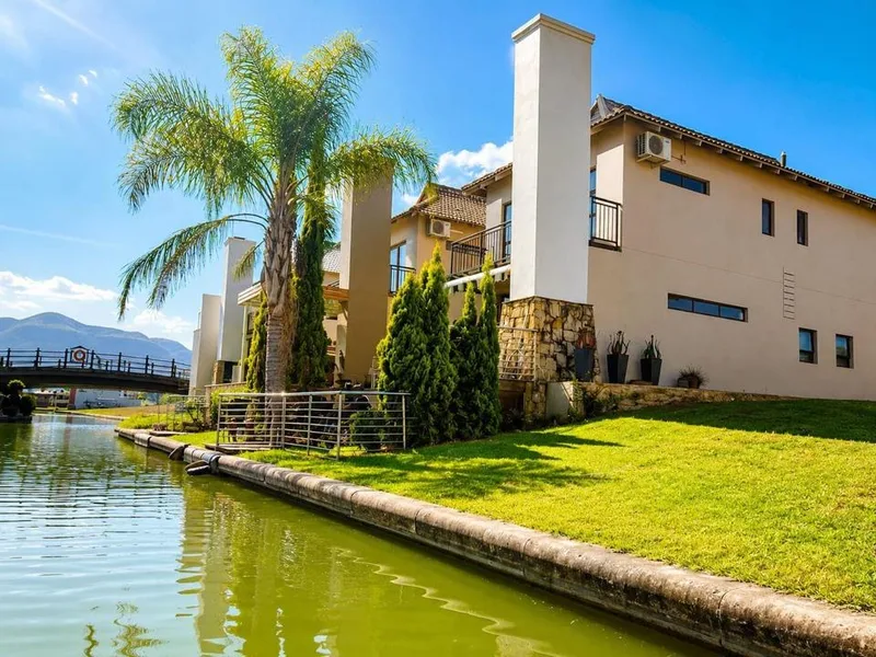 3 Bedroom House to rent in The Islands Estates