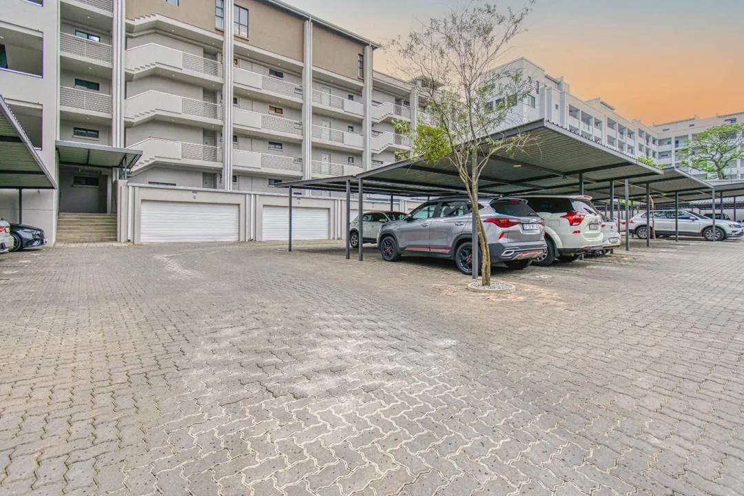 2 Bedroom Apartment / flat to rent in Rosebank