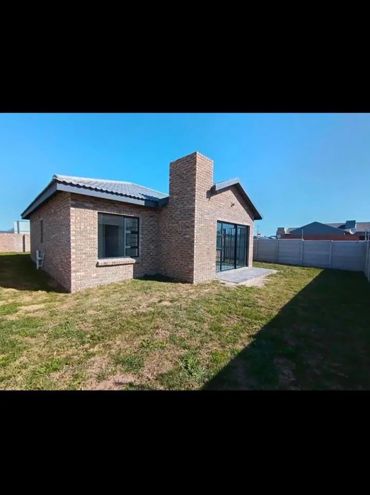 3 Bedroom House for sale in Overbaakens