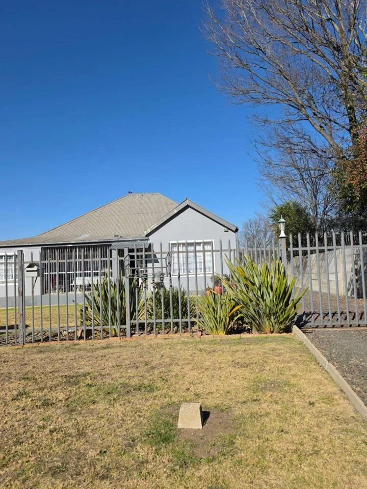 3 Bedroom House for sale in Volksrust