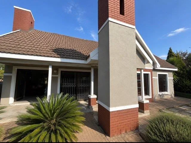 3 Bedroom Townhouse for sale in Shellyvale