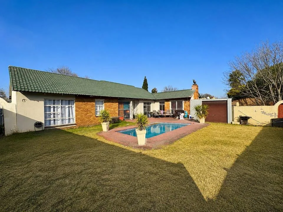 3 Bedroom House for sale in Secunda