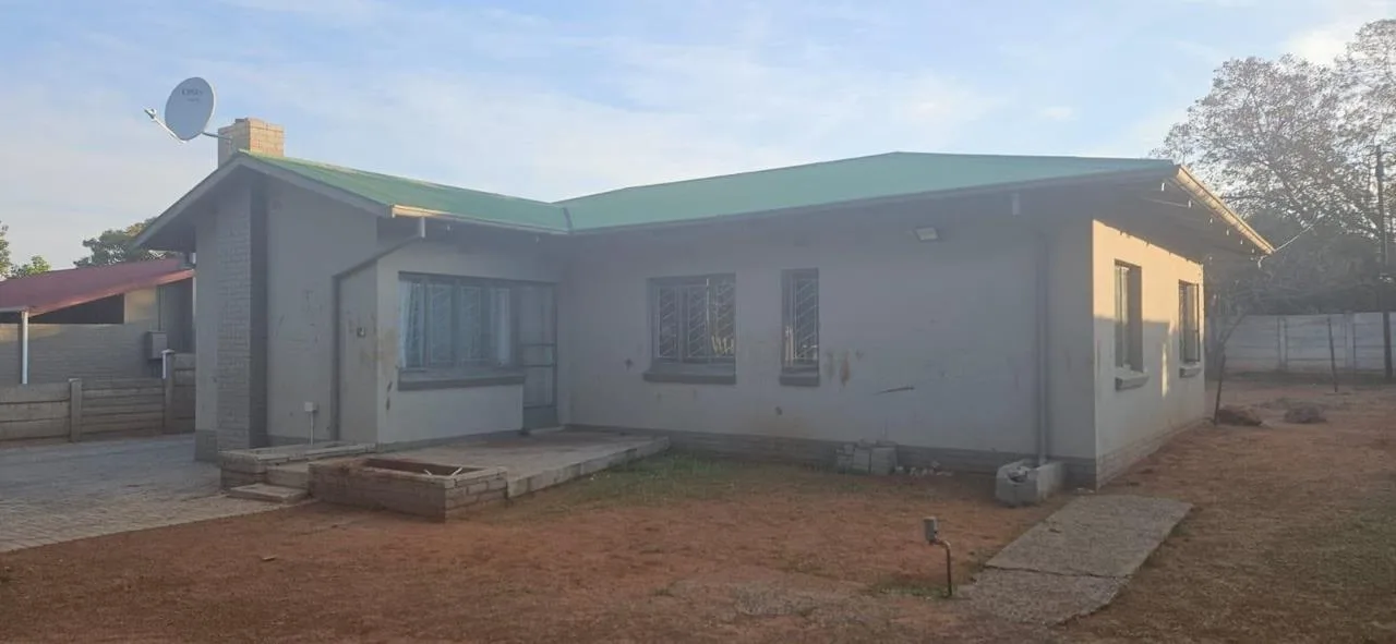 3 Bedroom House for sale in Beaconsfield