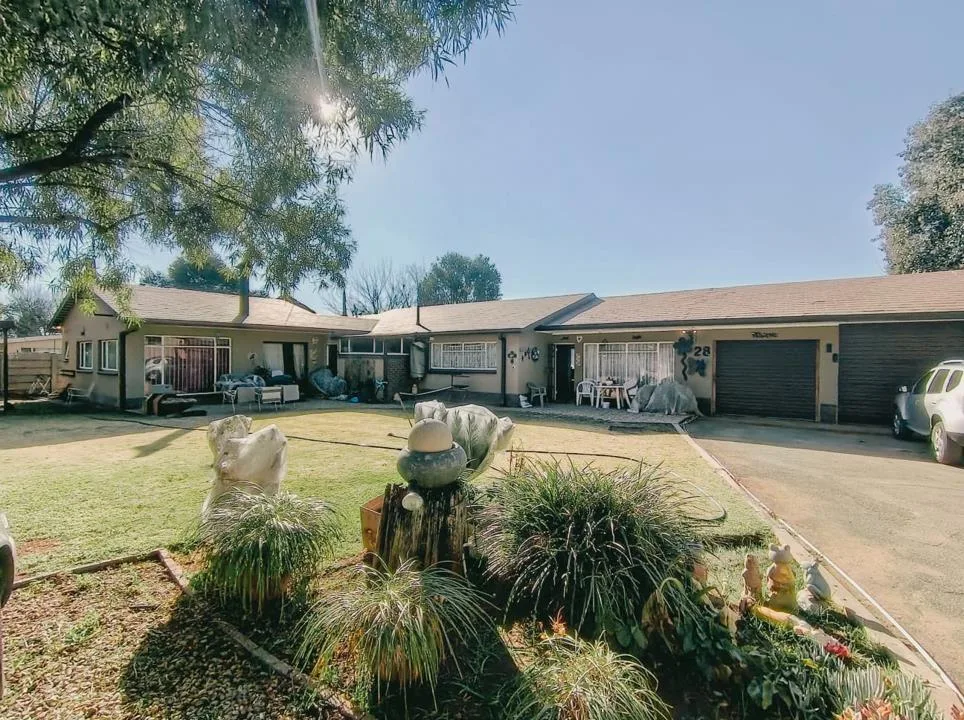 3 Bedroom House for sale in Meiringspark