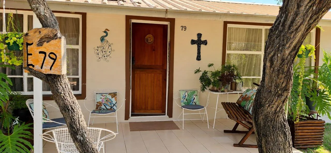 2 Bedroom House for sale in Constantia Resort