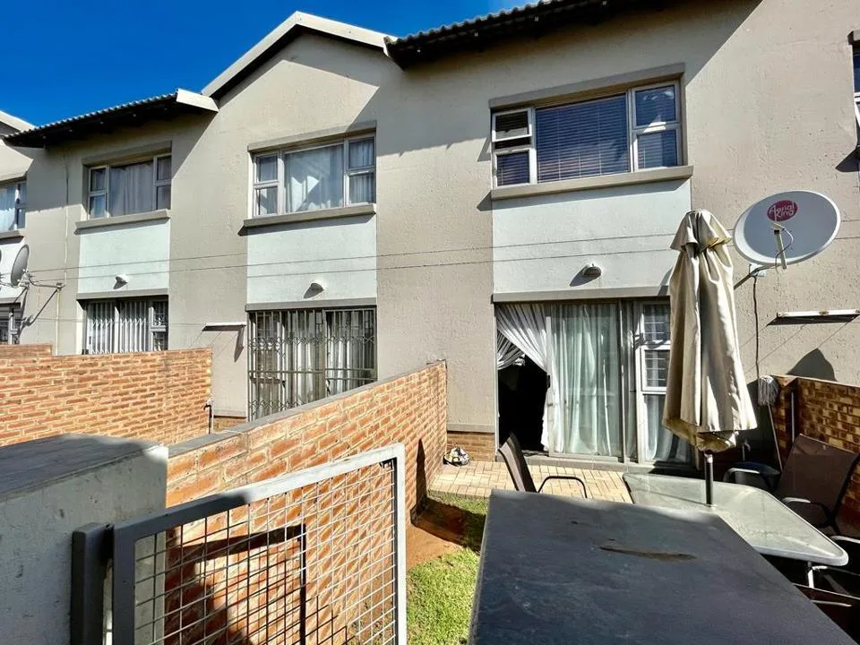 2 Bedroom Apartment / flat to rent in Tasbet Park Ext 1