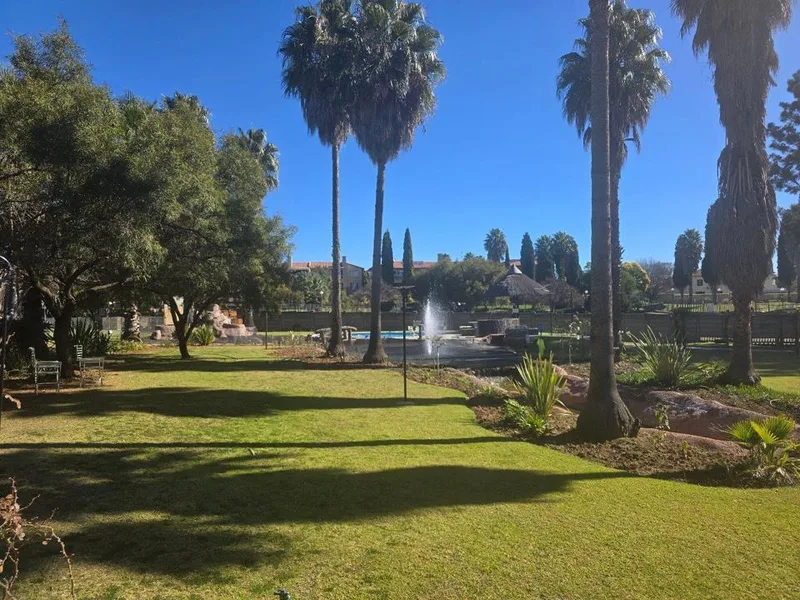 4 Bedroom House for sale in Vaalpark