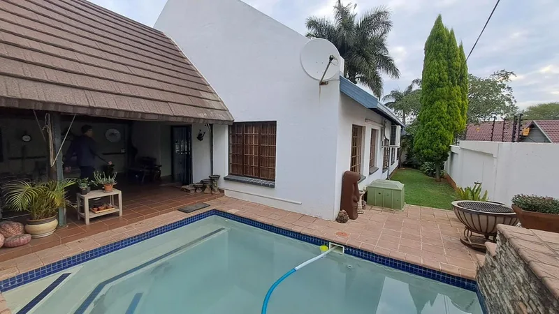 3 Bedroom Townhouse to rent in Safari Gardens