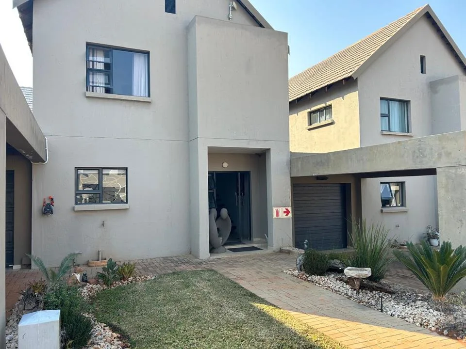 2 Bedroom House for sale in Leloko Lifestyle & Eco Estate