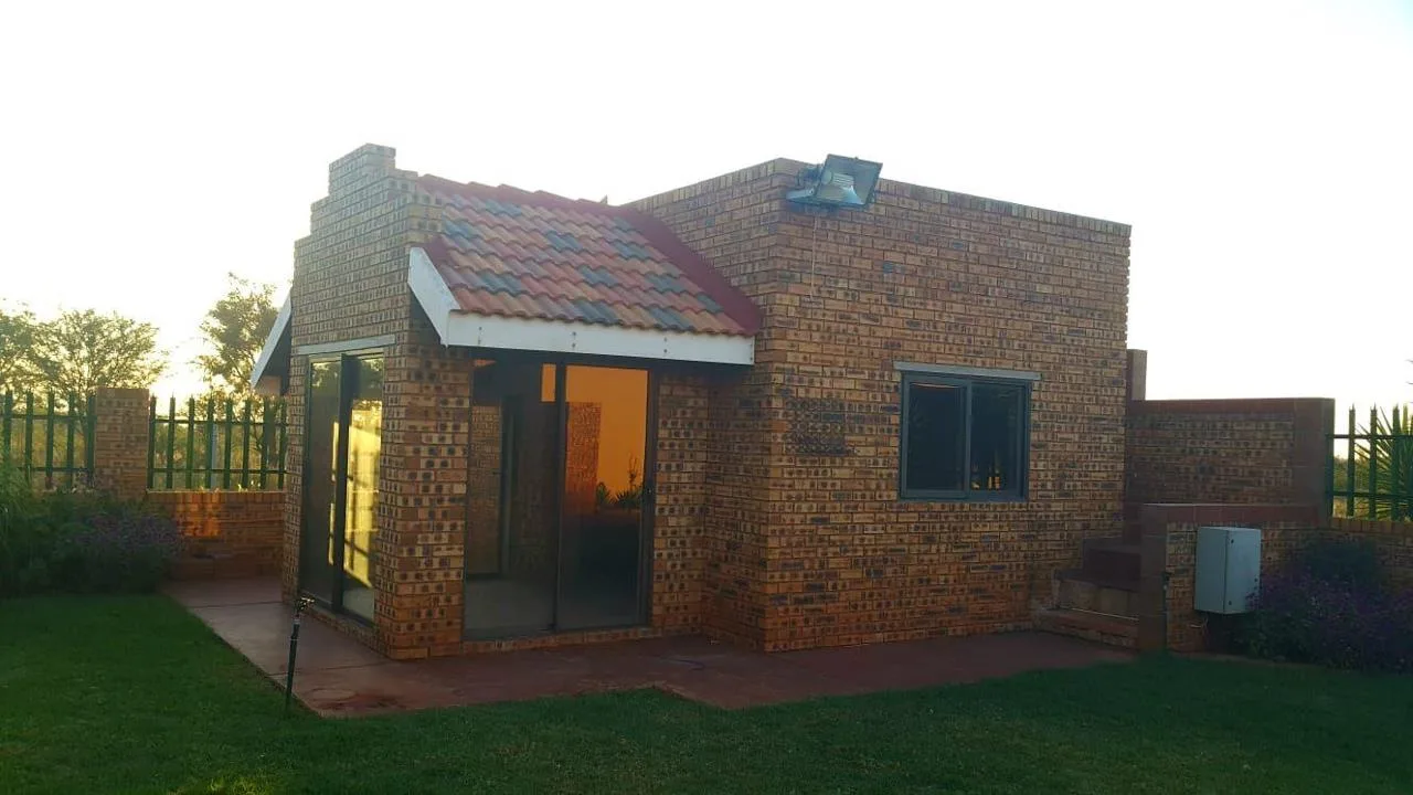 4 Bedroom House to rent in Zuurplaat AH