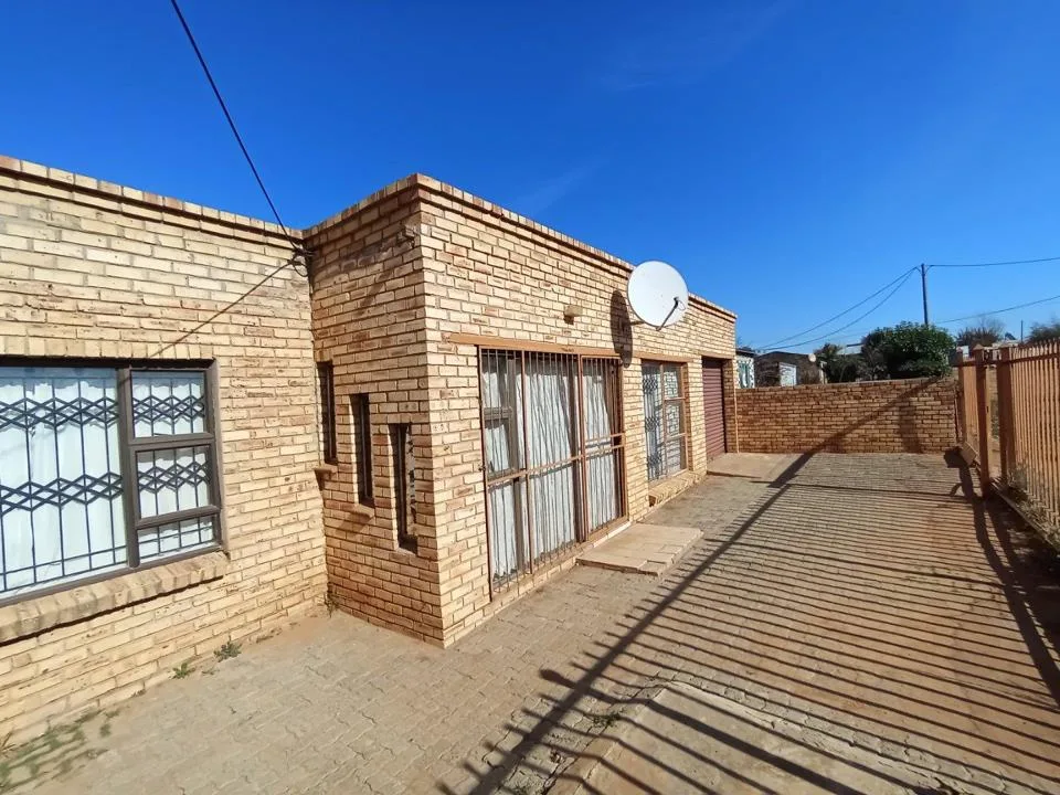 2 Bedroom House for sale in Grasslands