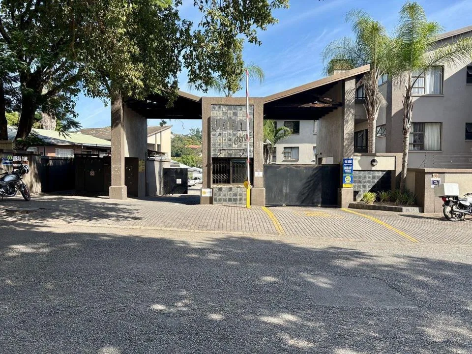 2 Bedroom Apartment / flat to rent in Sonheuwel