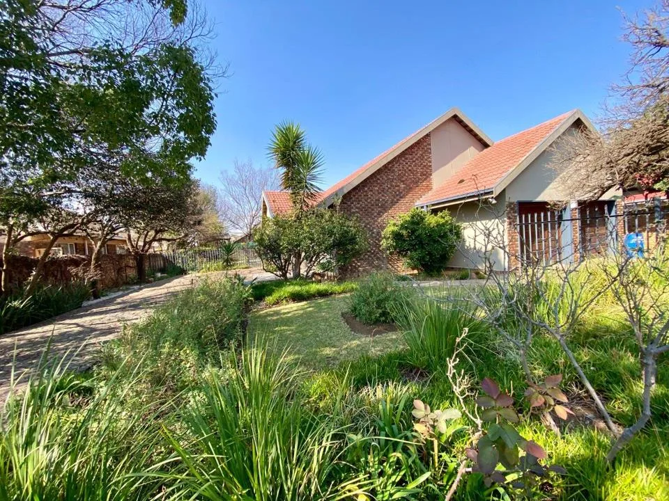 3 Bedroom House for sale in Potchefstroom Central