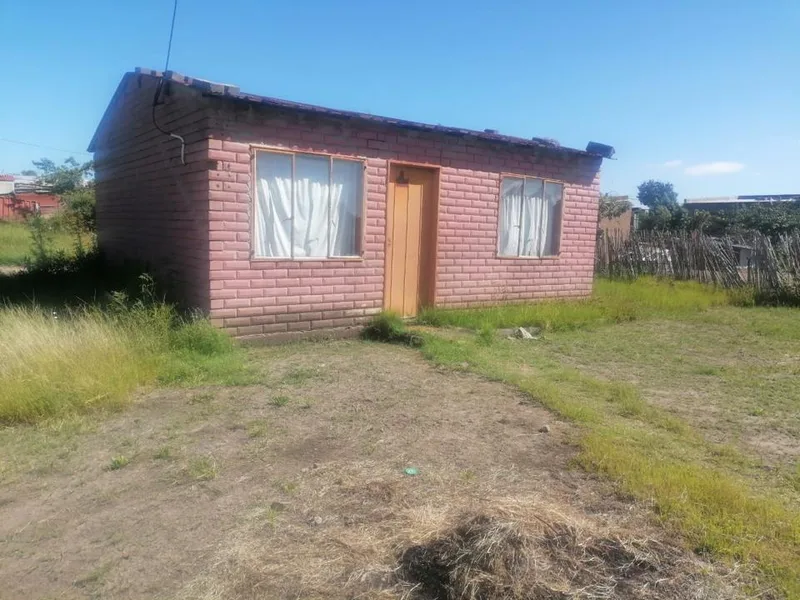 2 Bedroom House for sale in Zakes Maseko East