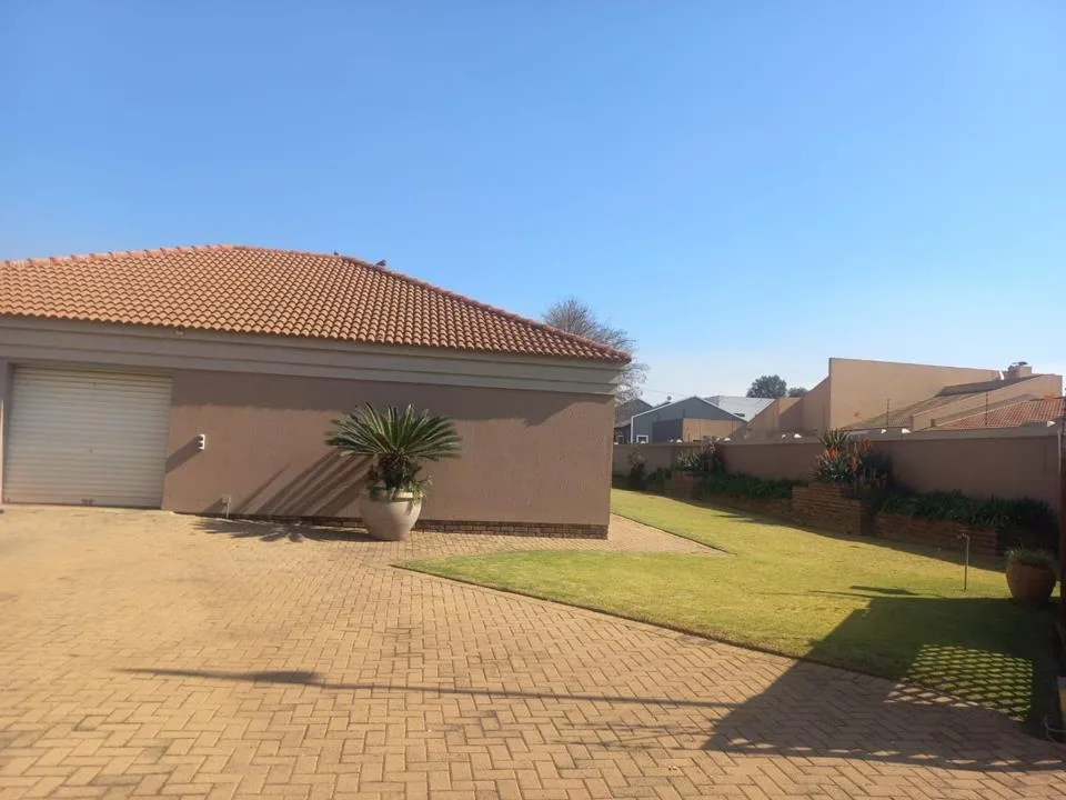 3 Bedroom House for sale in Delmas