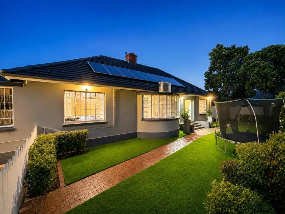 4 Bedroom House for sale in Mill Park