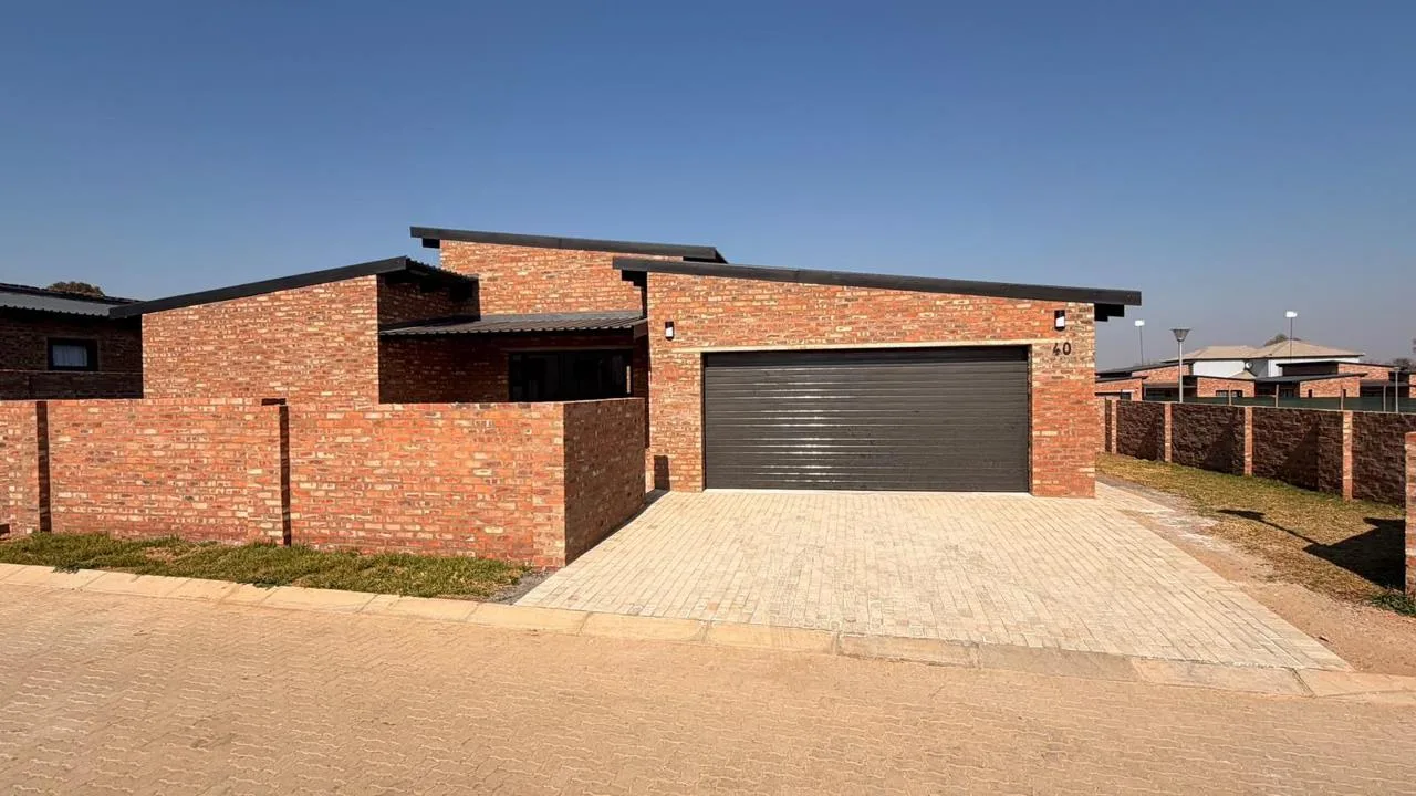 2 Bedroom Townhouse to rent in Waterberry Estate