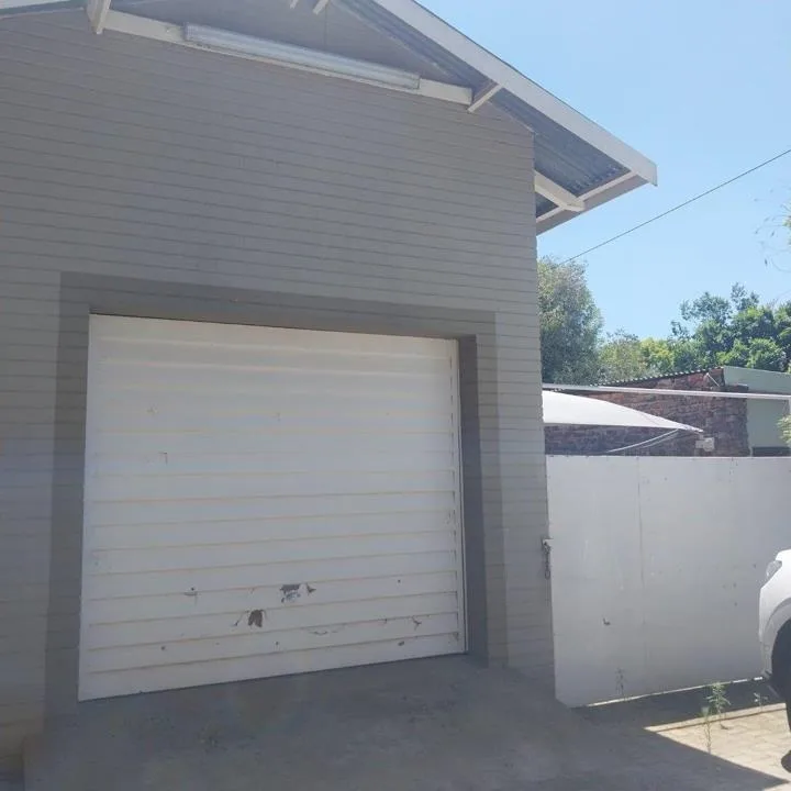 3 Bedroom House for sale in Kroonheuwel