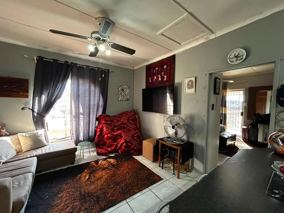 4 Bedroom House for sale in Carters Glen