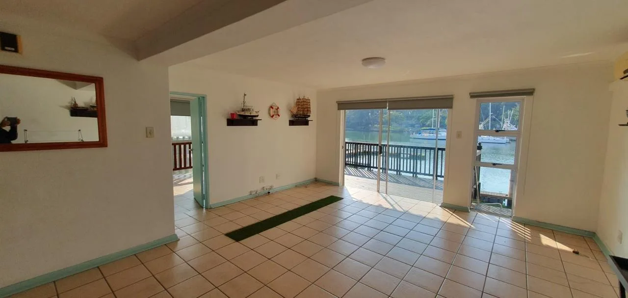 2 Bedroom Apartment / flat to rent in Meer En See