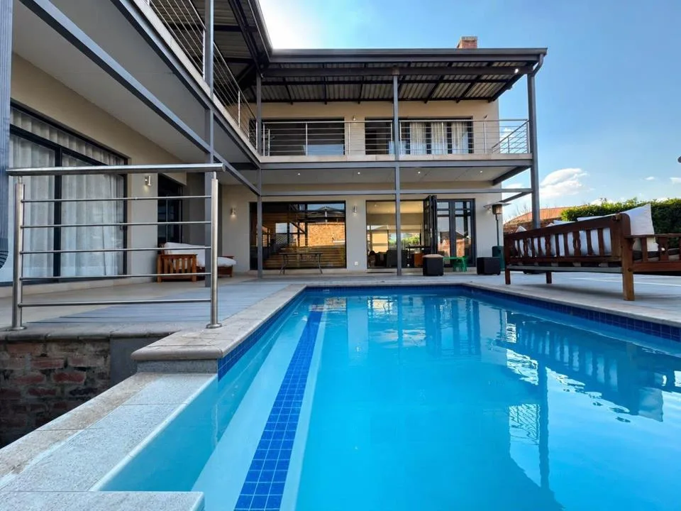 4 Bedroom House for sale in Tuscany Ridge