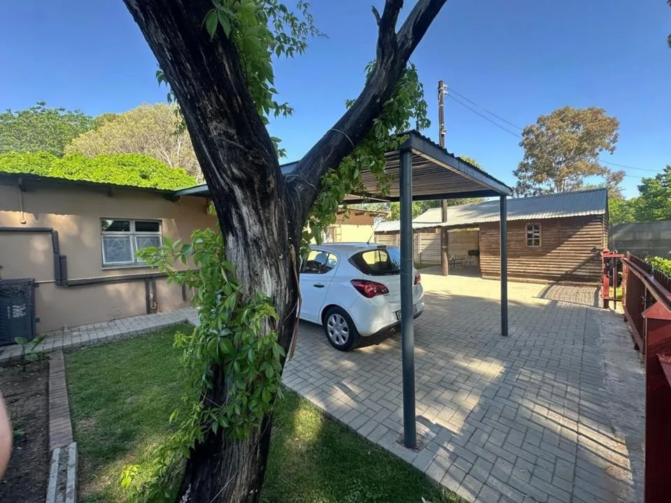 2 Bedroom Apartment / flat to rent in Bainsvlei