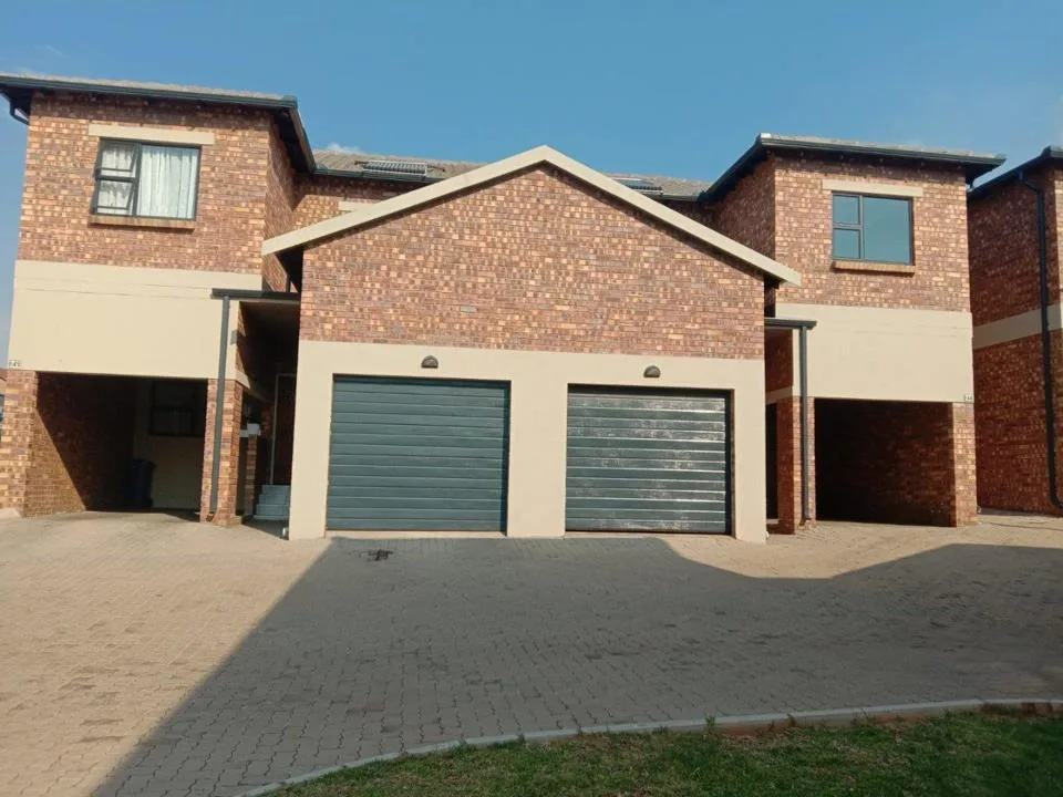 3 Bedroom Apartment / flat for sale in Die Heuwel