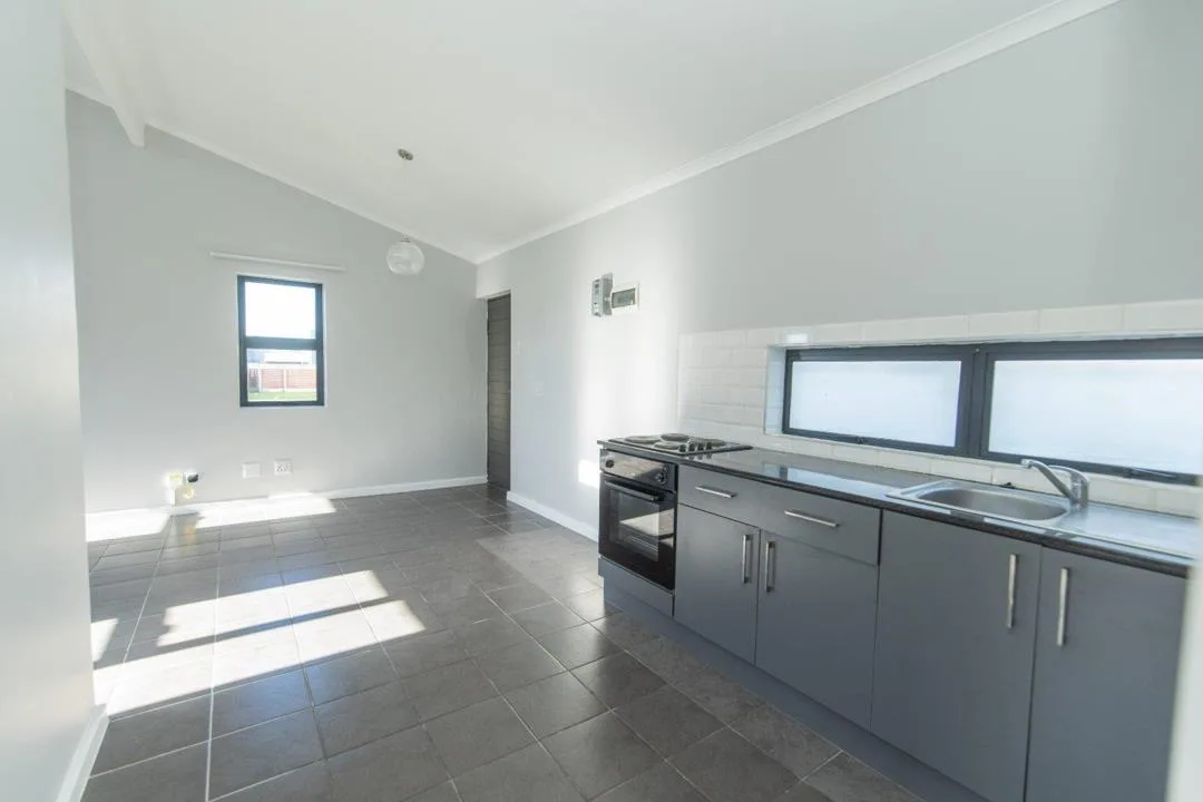 2 Bedroom House for sale in Parsonsvlei