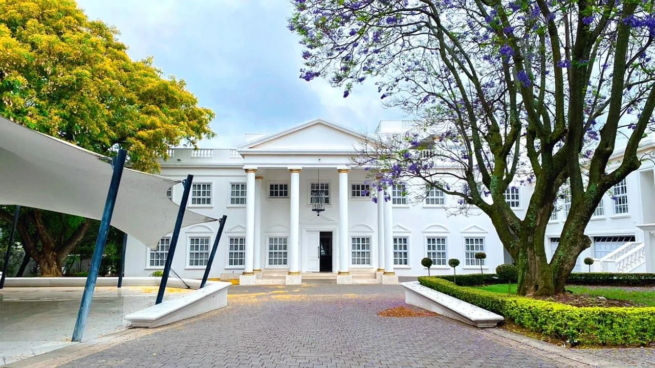 14 Bedroom House to rent in Bryanston