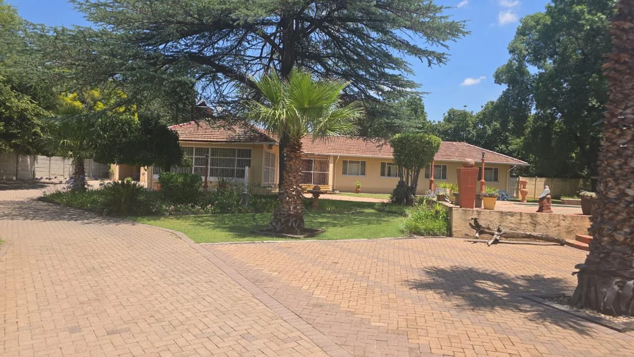 House on auction in Harmony
